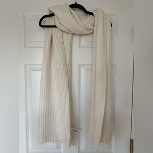 Splendid Cream Knit Scarf